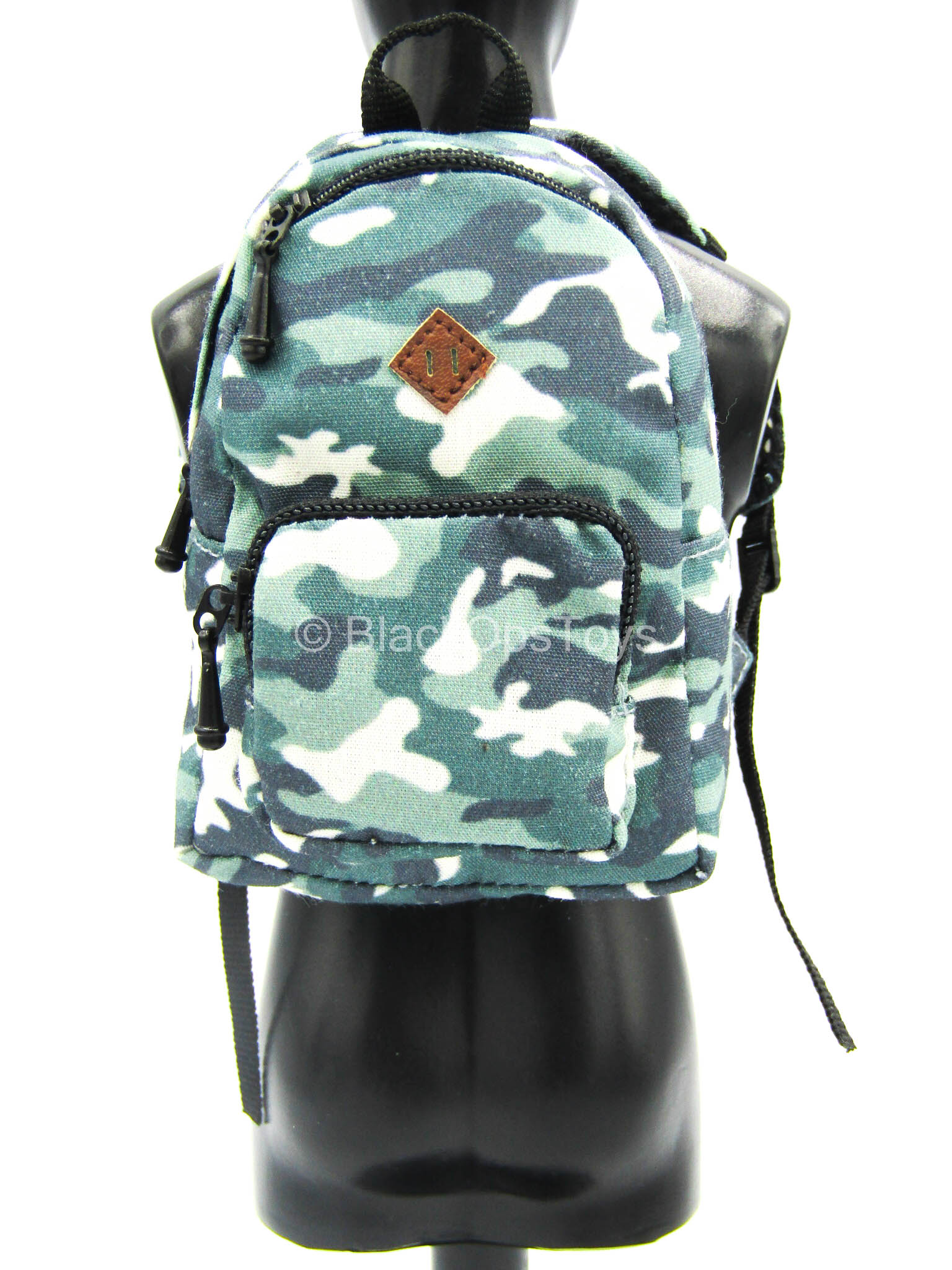 Old navy camo backpack best sale