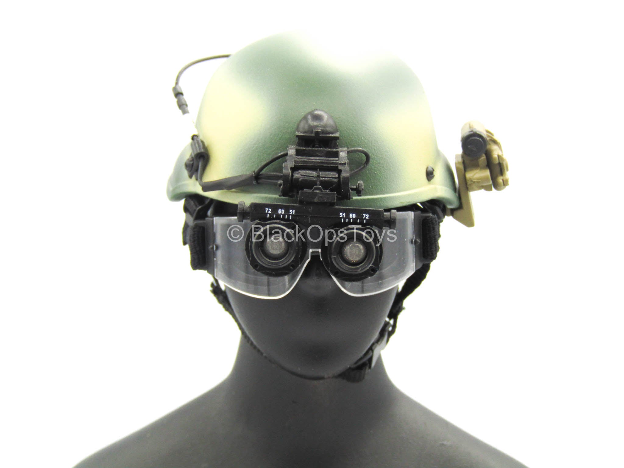 SFOD-D Team Leader - Camo Helmet w/NVG & Goggles Set – BlackOpsToys