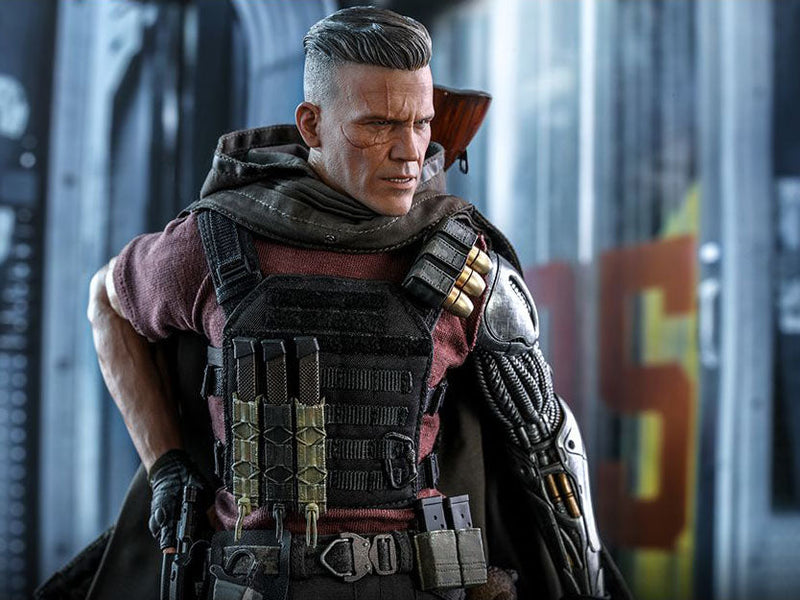 Load image into Gallery viewer, Deadpool 2 - Cable w/Custom Head Sculpt - MIOB (READ DESC)
