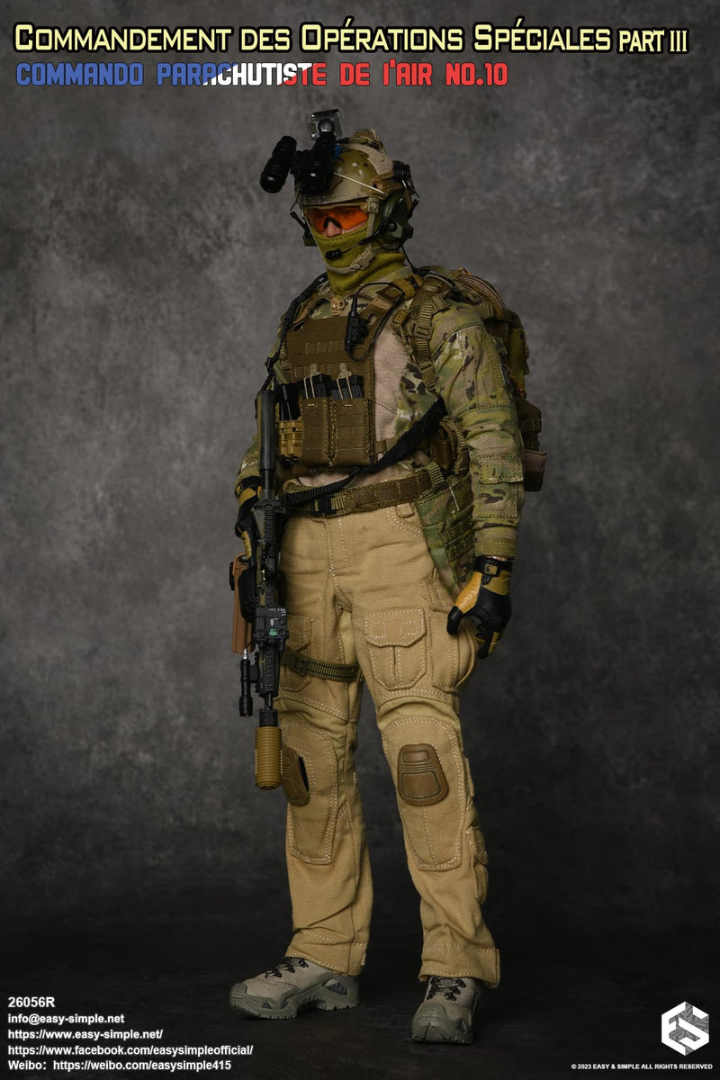 Load image into Gallery viewer, French Commandement - Multicam Camo Helmet w/NVG &amp; Radio Set
