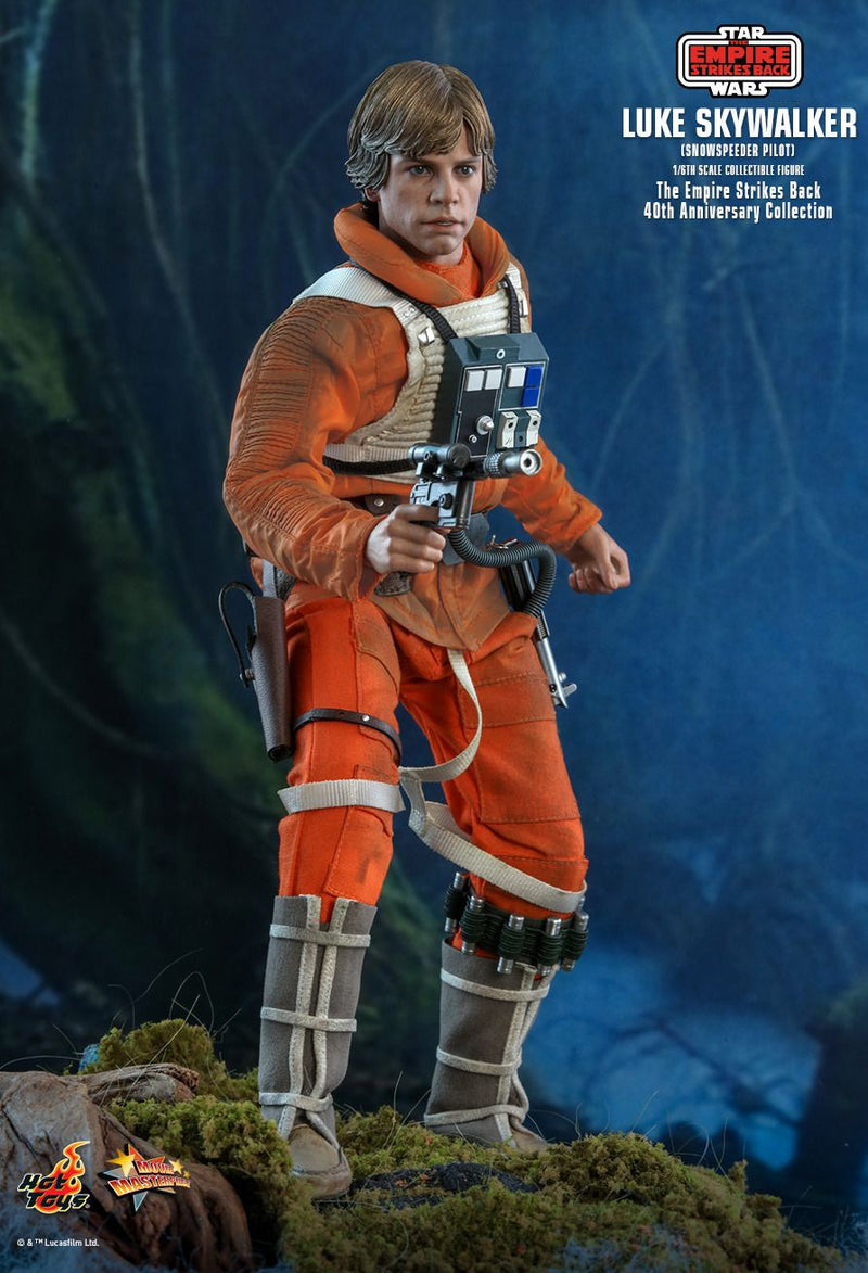 Load image into Gallery viewer, Star Wars Snowspeeder Luke - Rebel Helmet w/Lining
