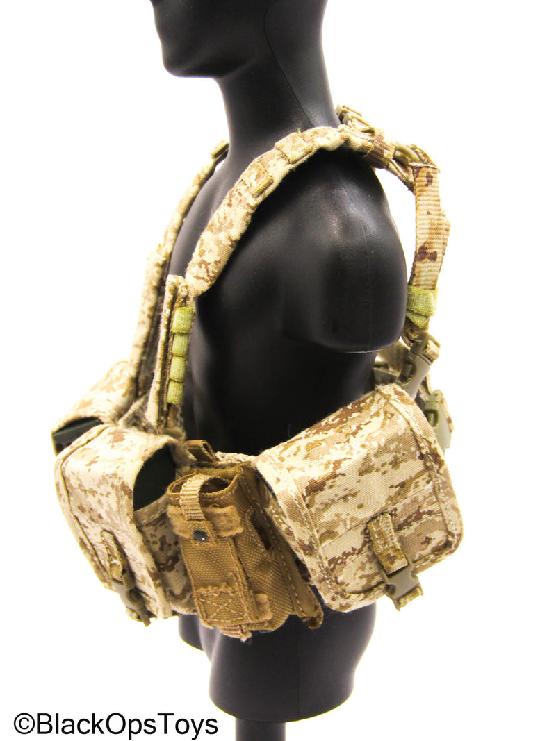 Load image into Gallery viewer, AOR1 Camo Combat Chest Rig
