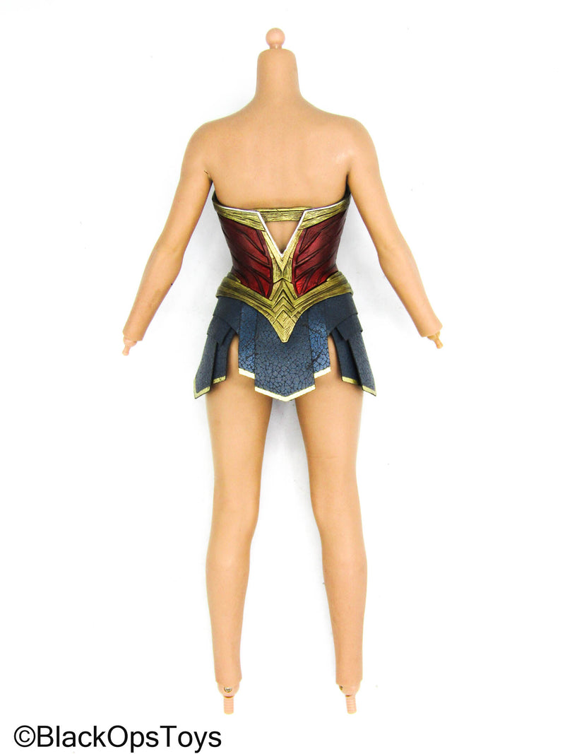 Load image into Gallery viewer, Wonder Woman - Female Body w/Armor Set (READ DESC)
