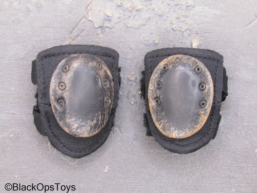 Weathered Black Knee Pads