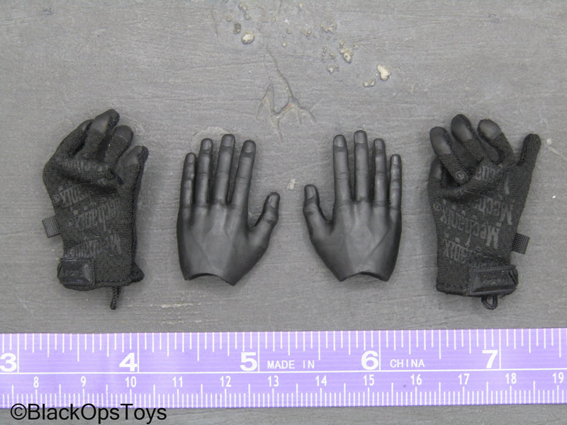 Load image into Gallery viewer, Spetsnaz SVR Zaslon - Black Gloves w/Bendy Hands
