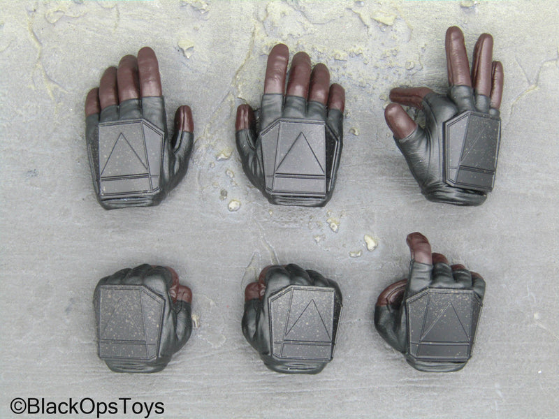 Load image into Gallery viewer, Star Wars - Boba Fett - Gloved Hand Set (x6)
