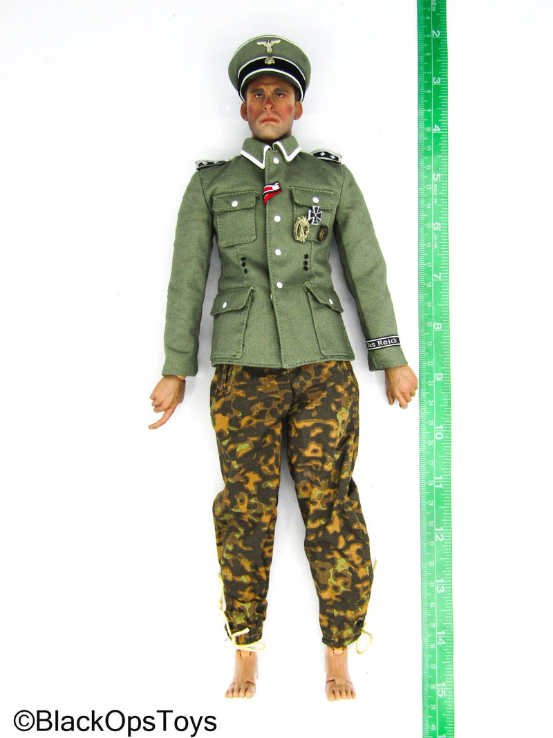 Load image into Gallery viewer, WWII - German SS-Panzer Div - Male Dressed Body w/Battle Damaged Head Sculpt
