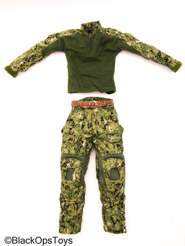 AOR2 Camo Combat Uniform Set