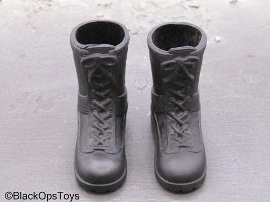 Black Combat Boots (Foot Type)