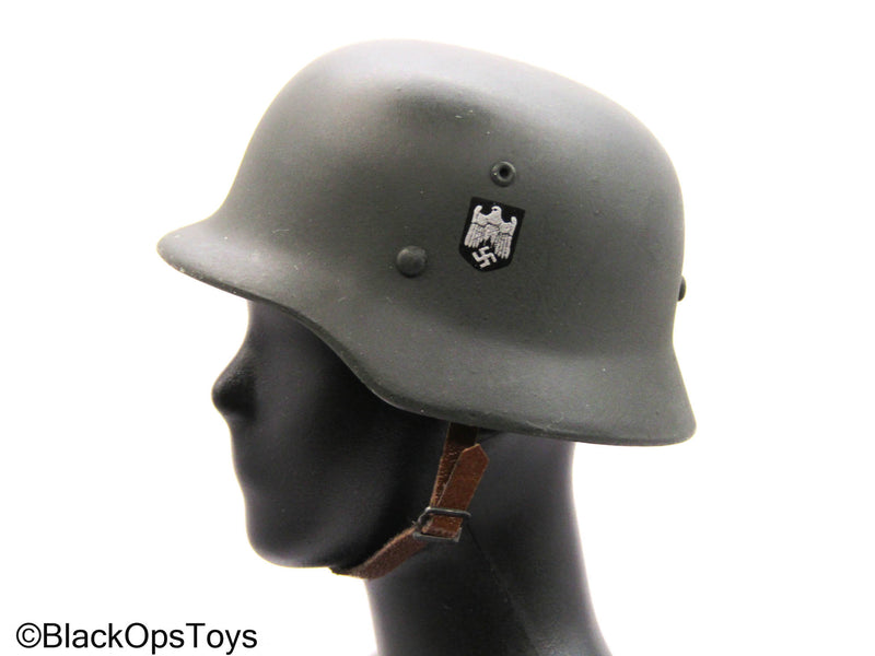 Load image into Gallery viewer, WWII - Gebirgspionier - Metal Helmet
