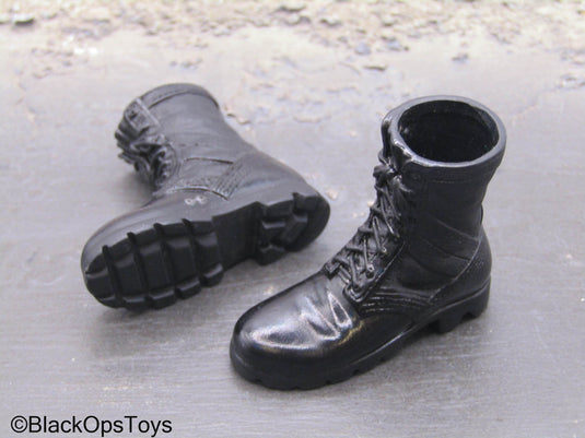 Black Combat Boots (Foot Type)