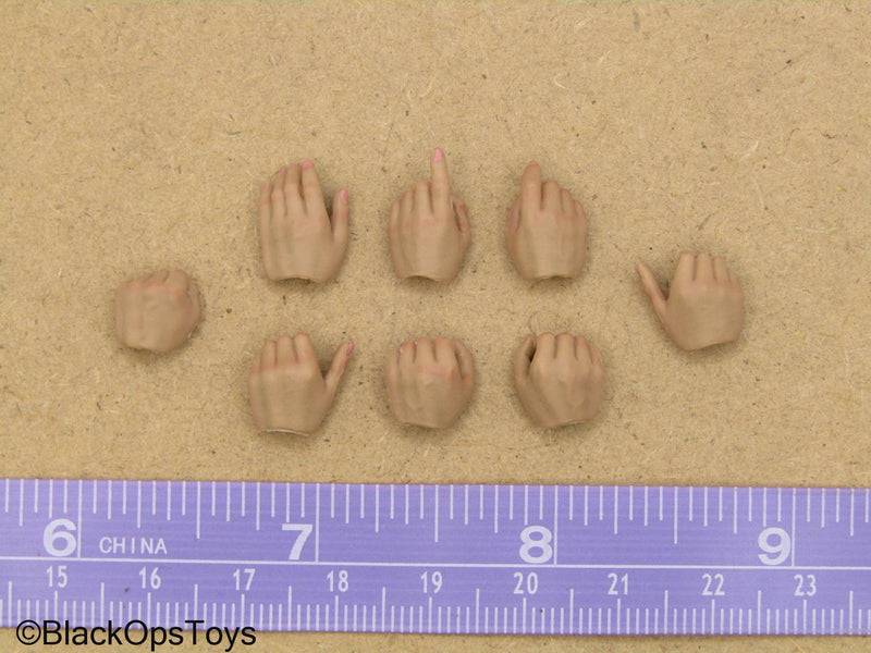 Load image into Gallery viewer, 1/12 - WWII US Army Paratrooper - Male Hand Set
