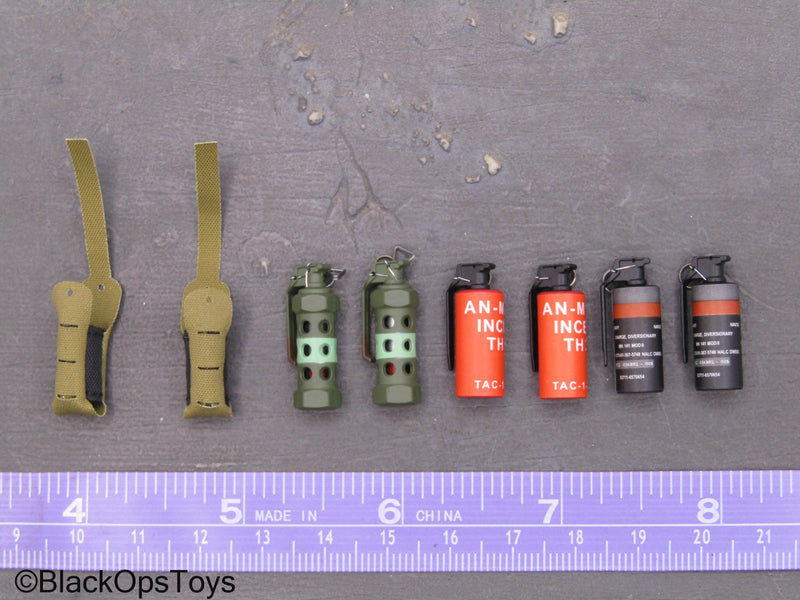 Load image into Gallery viewer, Bravo 0-6 Countdown - Grenade Set w/Pouches
