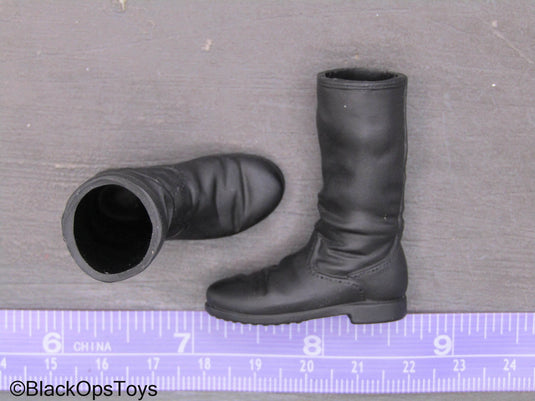 Black Female Boots (Peg Type)