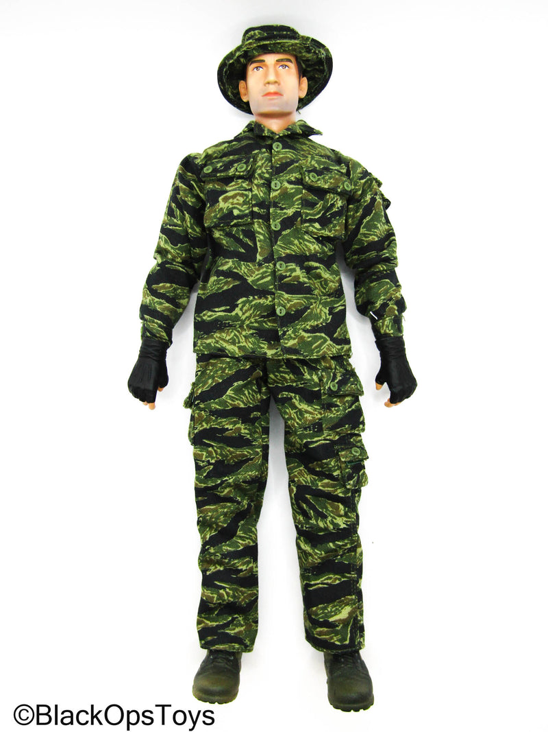 Load image into Gallery viewer, Vietnam - Male Body w/Tiger Stripe Uniform Set &amp; Boots
