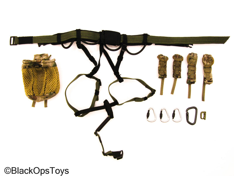 Load image into Gallery viewer, HK SDU Diver Assault Group - Green Harness w/Carabiner Set
