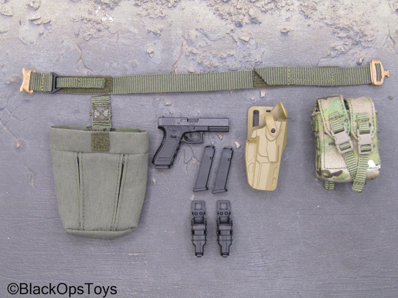 Load image into Gallery viewer, Russian Emergency Rescue Center - Belt Set w/Pistol
