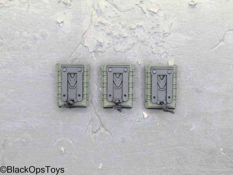 Load image into Gallery viewer, PMC Weapon Set F Ver. D - OD Green Magazine Holsters (x3)
