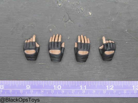 Female Flight Officer - Fingerless Gloved Hand Set (x4)