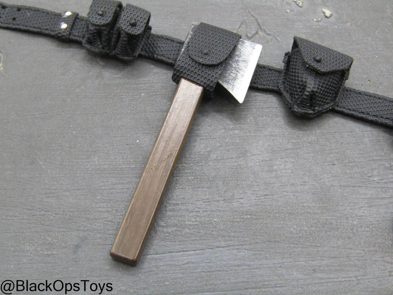 Load image into Gallery viewer, Zombie Killer - Black Belt w/Revolver &amp; Metal Hatchet Set
