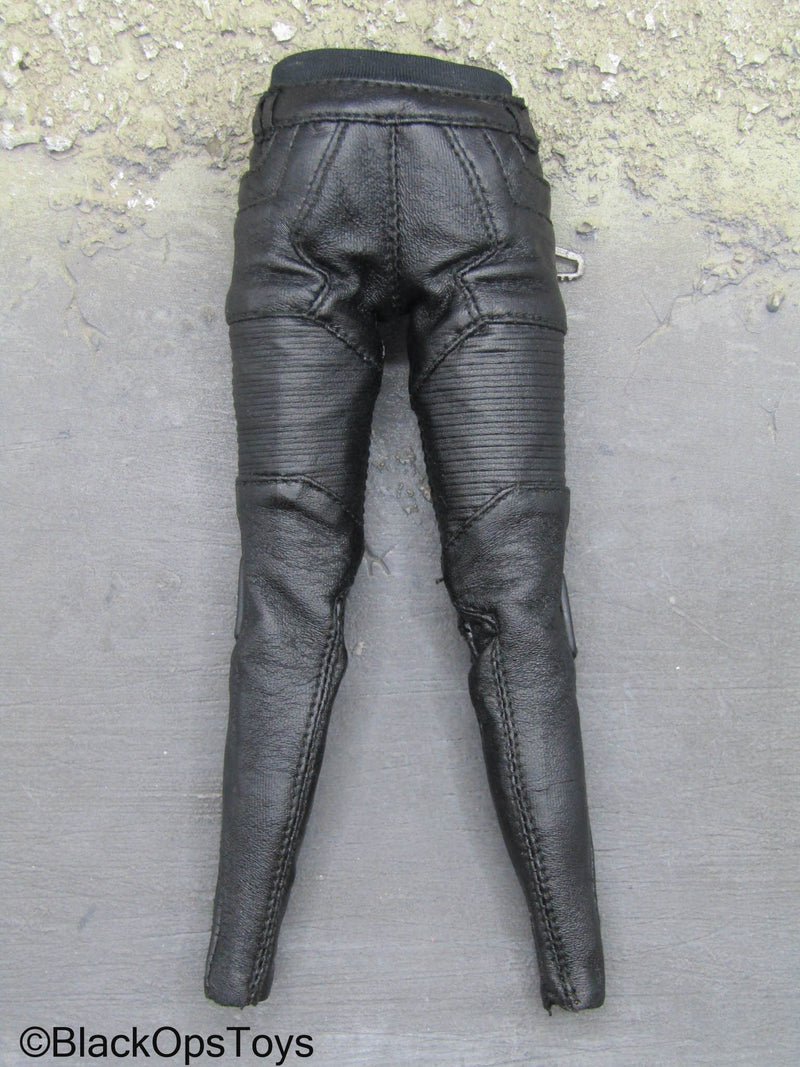 Load image into Gallery viewer, Cyberpunk 2077 V Female - Black Leather Like Female Pants
