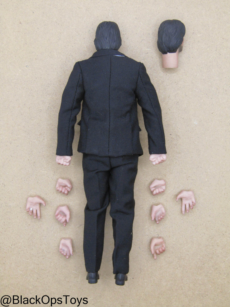 Load image into Gallery viewer, 1/12 - Legendary Hitman - Male Black Suited Body w/Headsculpt
