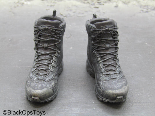 Female - Black Combat Boots (Peg Type)