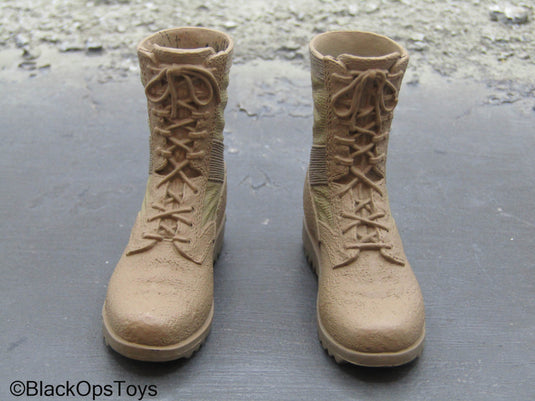 Tan Combat Boots (Peg Type)