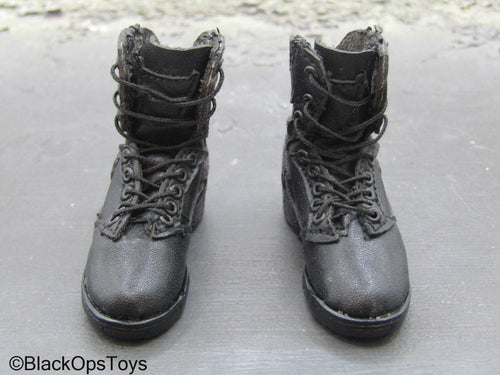 Black combat Boots (Foot type)