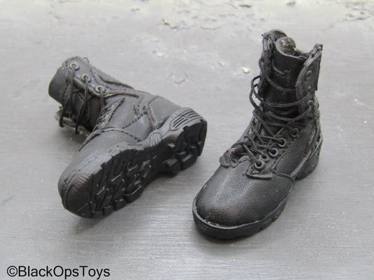 Black combat Boots (Foot type)