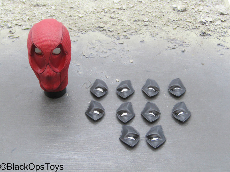 Load image into Gallery viewer, Deadpool Masked Headsculpt w/Interchangeable Eyes
