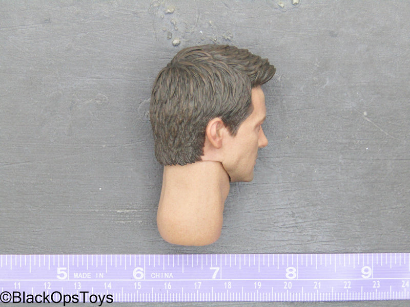 Load image into Gallery viewer, Avengers - Hawkeye - Headsculpt in Jeremy Renner Likeness w/Neck
