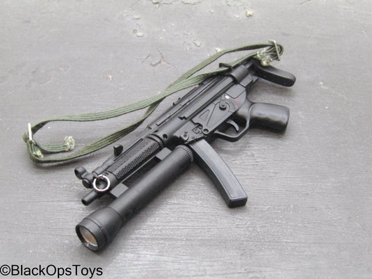 MP5 w/Pull-out Stock, Flashlight Attachment, Sling & Removable Magazine