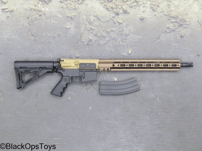 Load image into Gallery viewer, M4 w/Long Rail Mount, Removable Magazine &amp; Beige Upper Receiver
