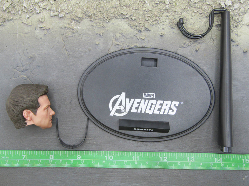 Load image into Gallery viewer, Avengers - Hawkeye - Male Head Sculpt w/Glasses (READ DESC)
