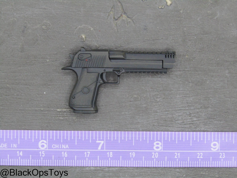 Load image into Gallery viewer, Deadpool &amp; Wolverine - Deadpool - Black .50 Cal Pistol
