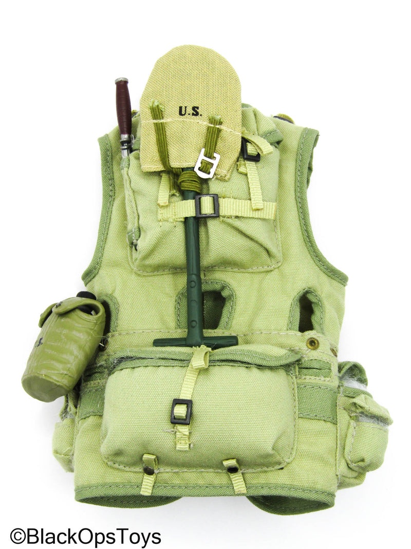 Load image into Gallery viewer, WWII - Tan M1 Flyers Vest w/Gear Set
