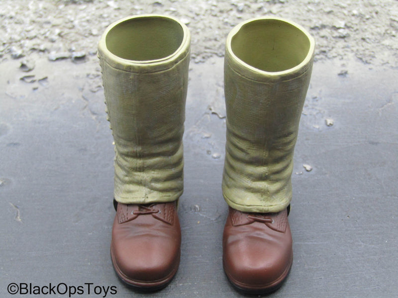 Load image into Gallery viewer, WWII - M-42 Combat Boots w/Gaiters (Foot Type)
