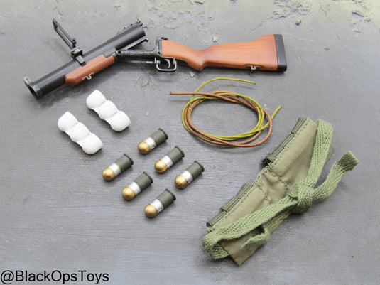 Vietnam Era Female - M79 Thumper Grenade Launcher Set