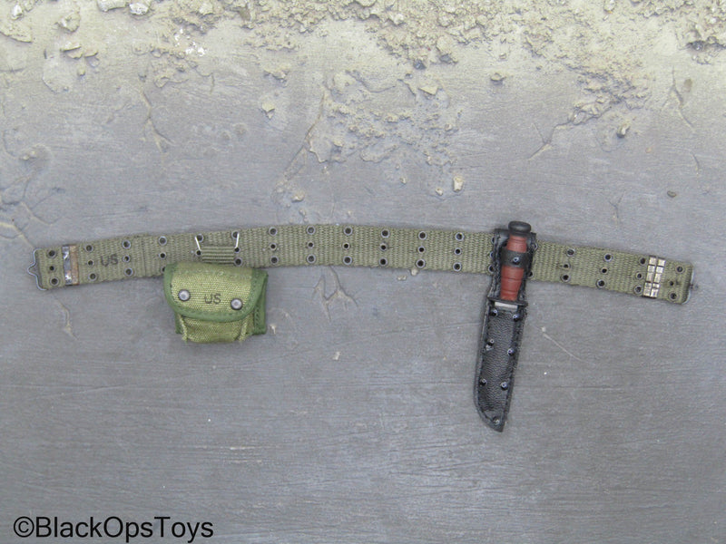 Load image into Gallery viewer, Vietnam Era Male - OD Green Rivet Belt w/Pouch Set Type 2
