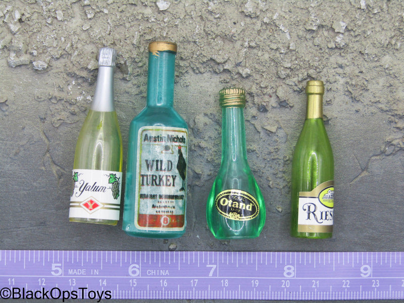 Load image into Gallery viewer, Assorted Bottles Lot 22
