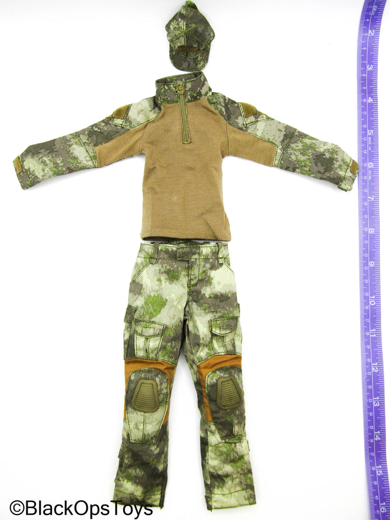 Load image into Gallery viewer, Russian SSO - Pixelated Camo Combat Uniform Set
