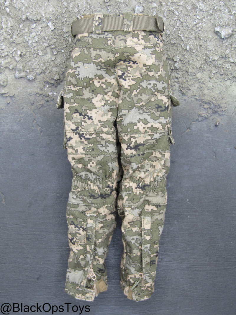 Load image into Gallery viewer, Ukraine Anti Tank Gunner - MM-14 Camo Uniform Set
