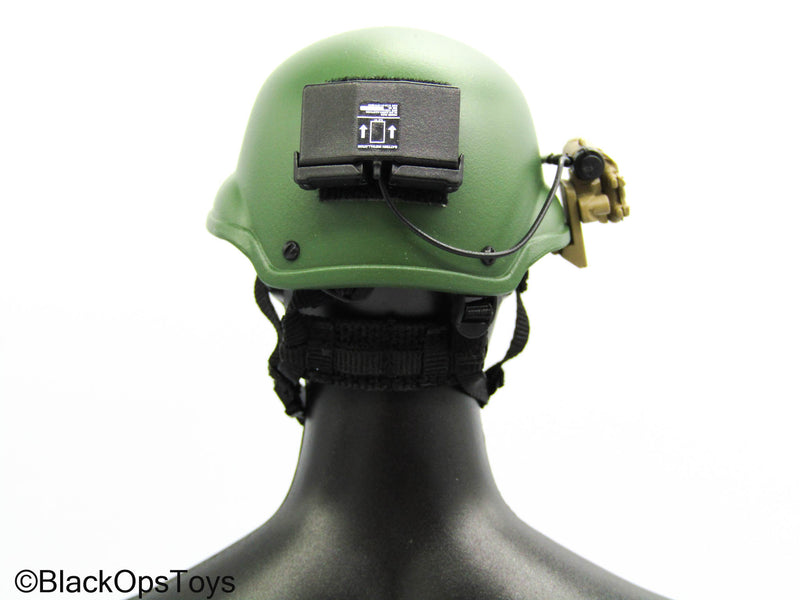 Load image into Gallery viewer, Delta Force SFOD - Green Helmet w/NVG Set
