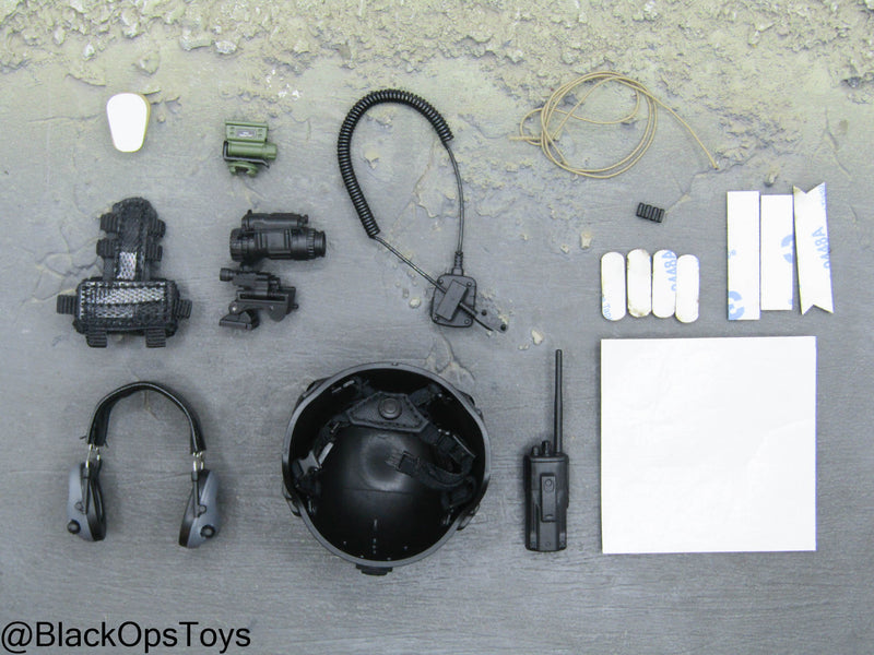 Load image into Gallery viewer, SOBR - Version R - Black Helmet w/NVG &amp; Attachment Set
