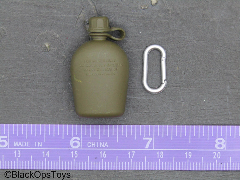 Load image into Gallery viewer, Vietnam US Army LRRP - Canteen w/Carabiner
