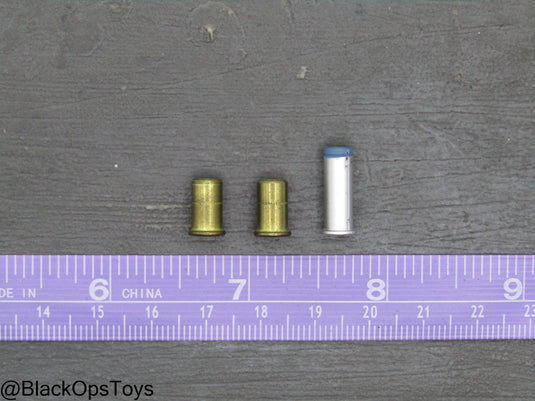 Metal 40mm Grenade Shell (x2) & 40mm Grenade Signal Cartridge