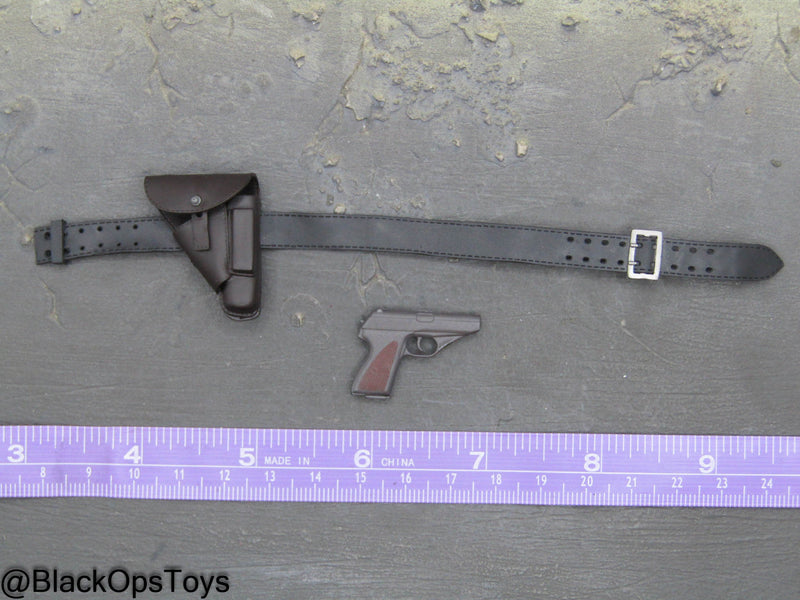 Load image into Gallery viewer, WWII German - Walther PP w/Black Belt &amp; Holster
