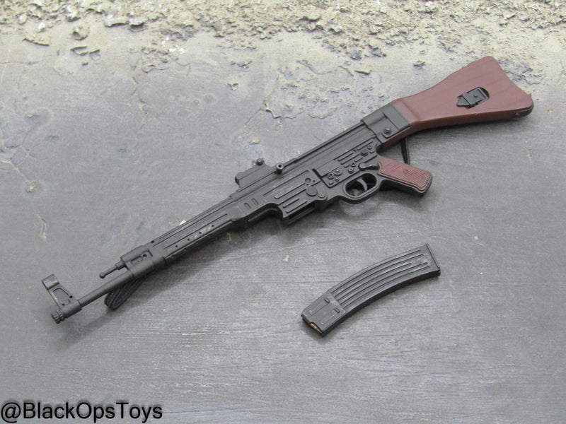 Load image into Gallery viewer, WWII German - STG 44 w/Sling
