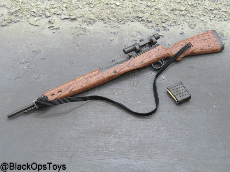 Load image into Gallery viewer, WWII German - Gewehr 43 Rifle w/Scope &amp; Sling
